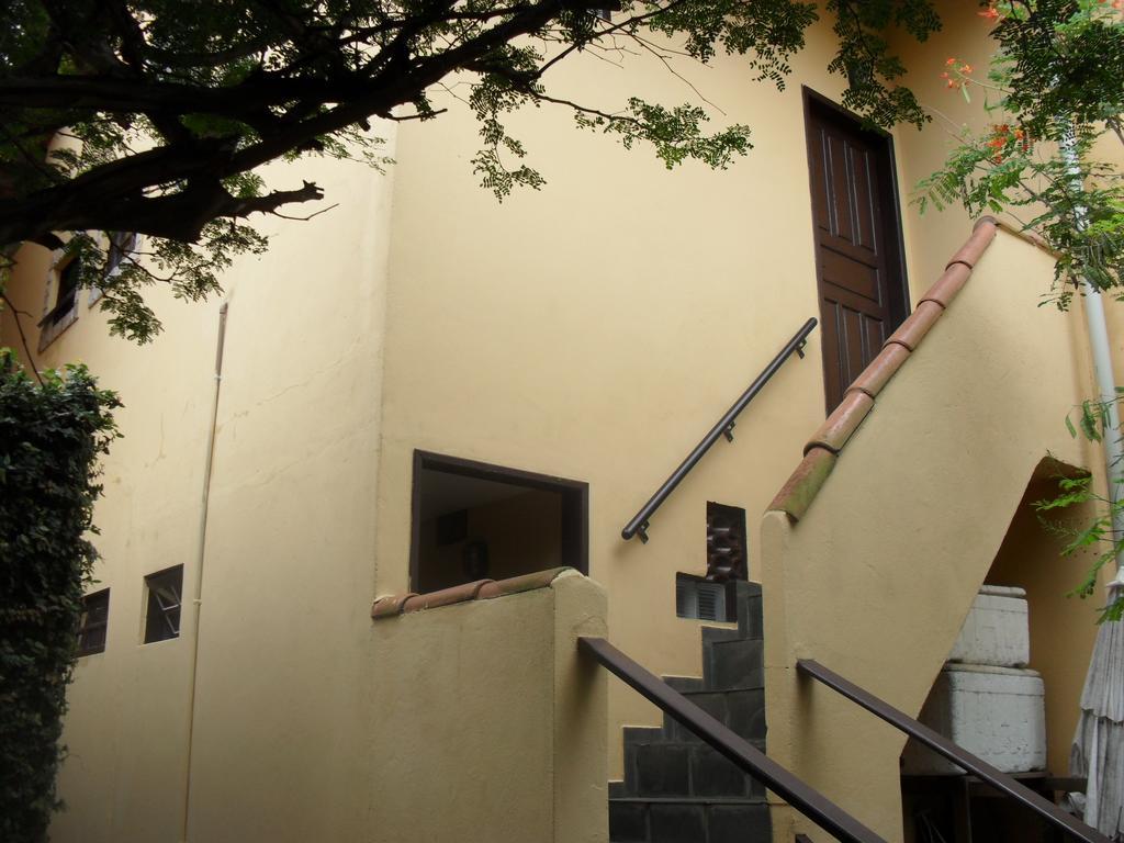 Estalagem Tatuí Hotel Cabo Frio Exterior foto